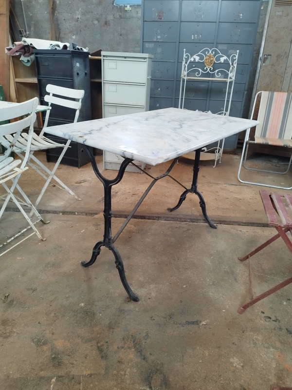 Ancienne table bistro rectangle