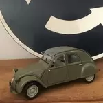 Citroen 2cv solido 1/18