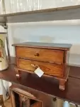  Mobilier de poupée ancien