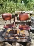 Paire de chaises vintage chrome et skai 